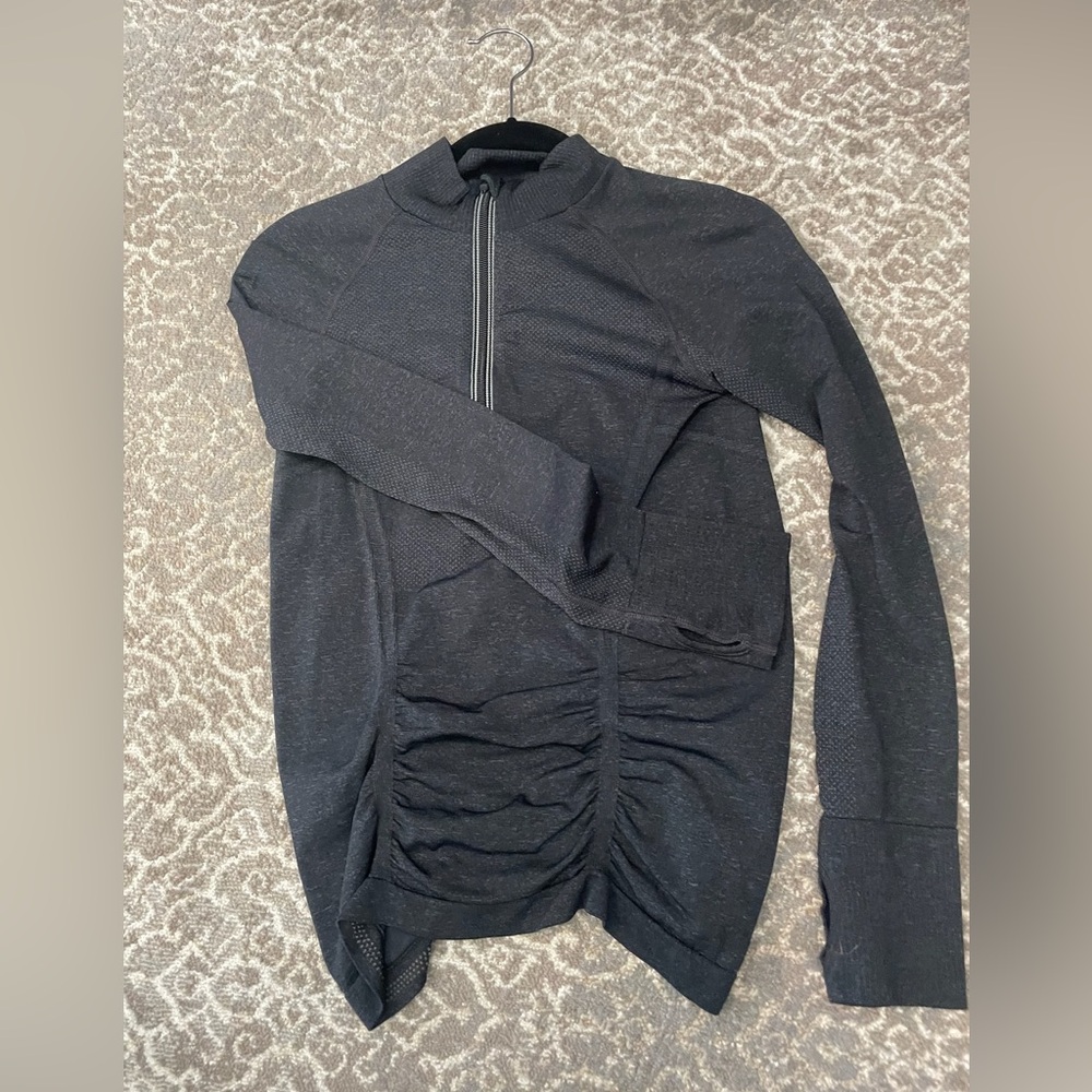 Cute half zip ruching Athleta top